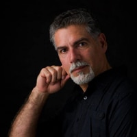 Dan Medina - Author Pic - 200