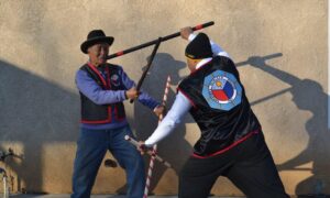 Ramiro Estalilla doble baston kabaroan Eskrima FMA
